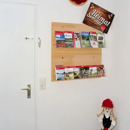 Tolles Mit Pool In *
